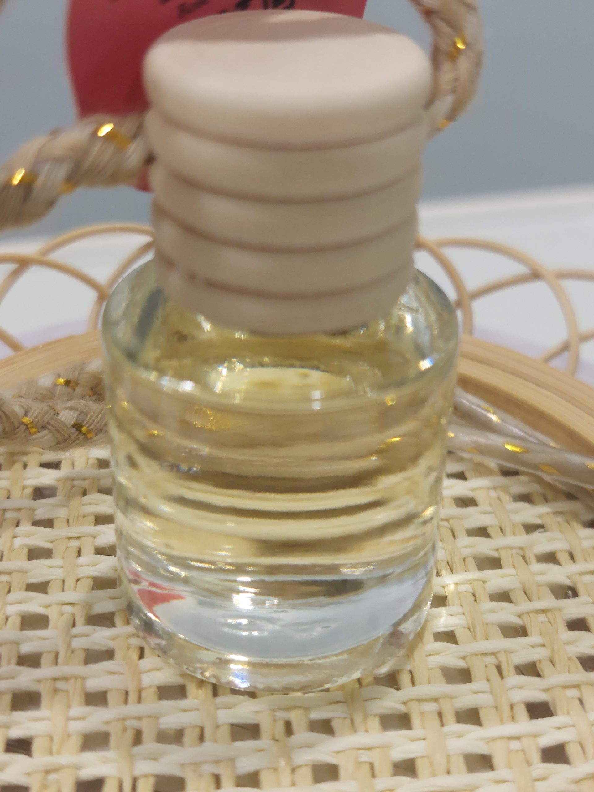 Thai's Crafted Fragrance Oil (Sukhonta) - Rose + Lotus (Mattana) (Set of 3 Bottles) - Pre-order Available to Maximise Shelf Life - Image 3